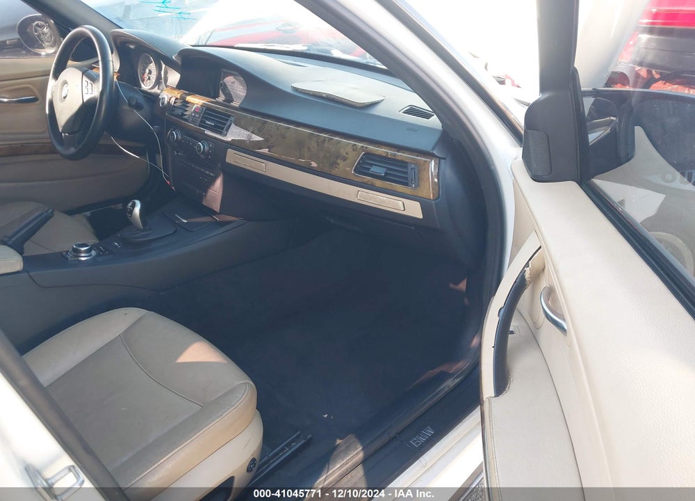 2011 BMW M3 VIN: WBSPM9C57BE203822