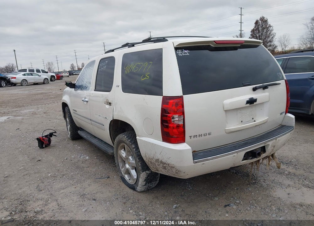 2009 CHEVROLET TAHOE LTZ VIN: 1GNFK33089R276931