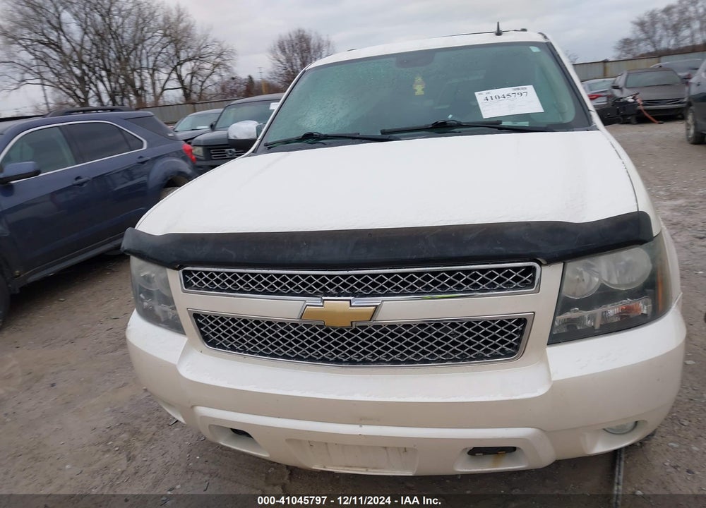 2009 CHEVROLET TAHOE LTZ VIN: 1GNFK33089R276931