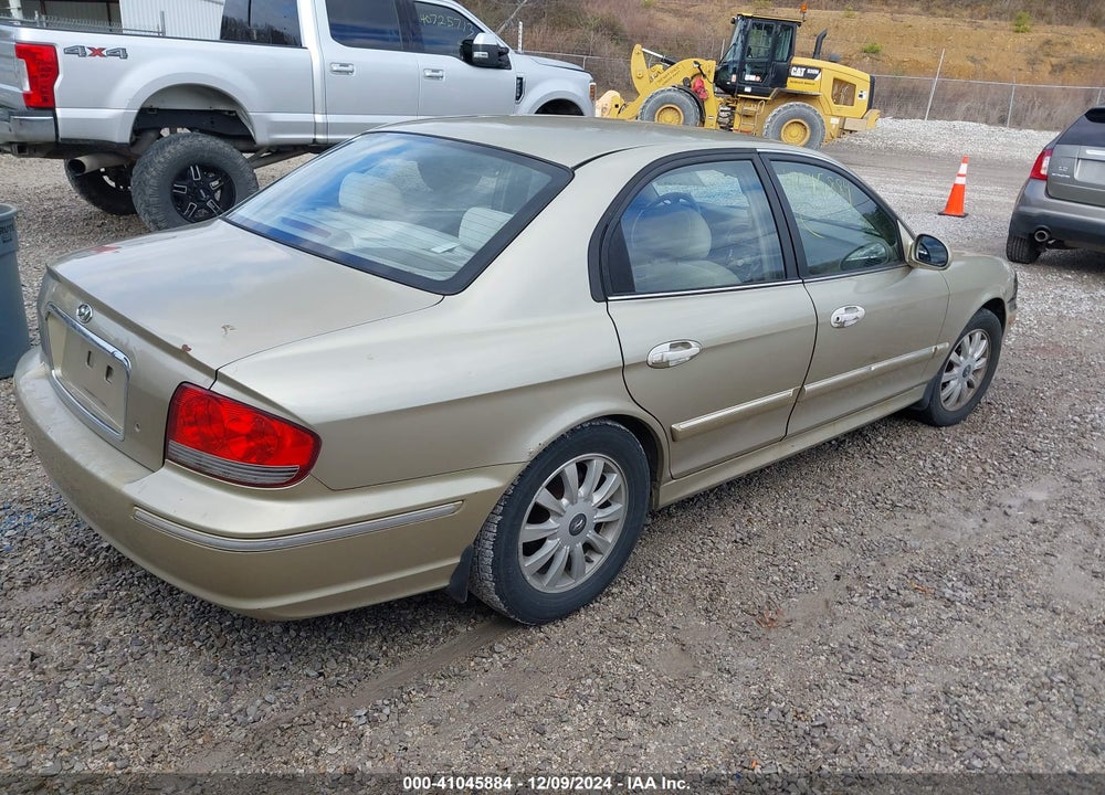 2004 HYUNDAI SONATA GLS/LX VIN: KMHWF35H04A056024