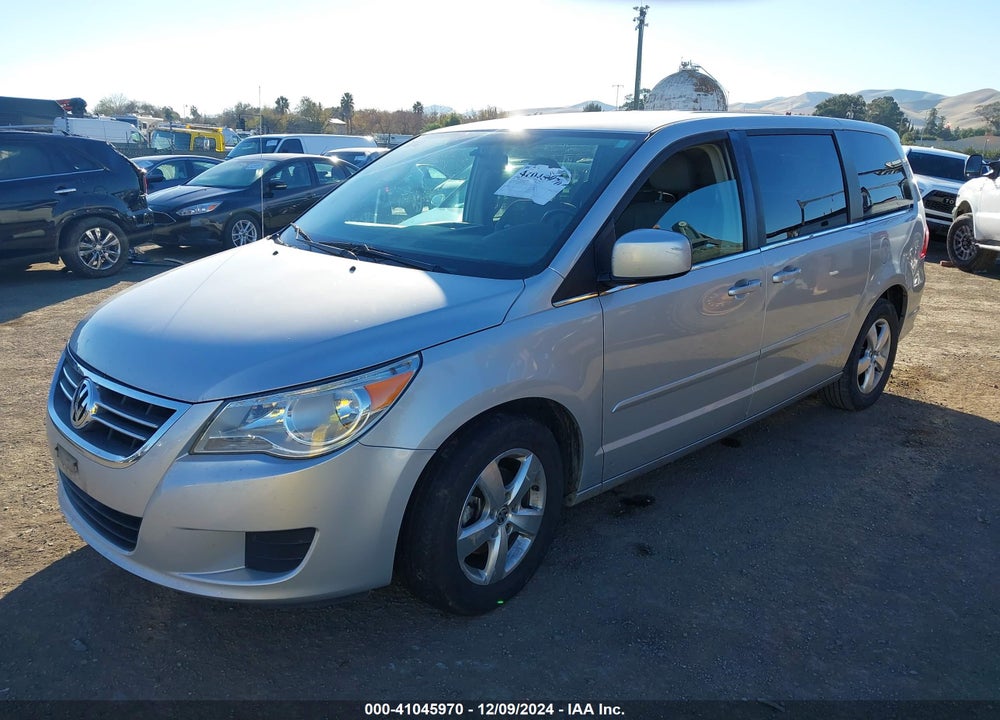 2009 VOLKSWAGEN ROUTAN SE VIN: 2V8HW34199R558846