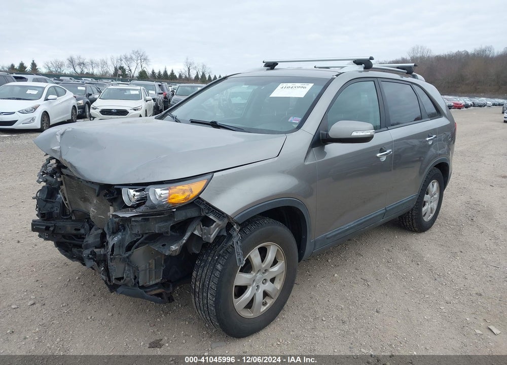 2011 KIA SORENTO LX VIN: 5XYKT4A13BG157727