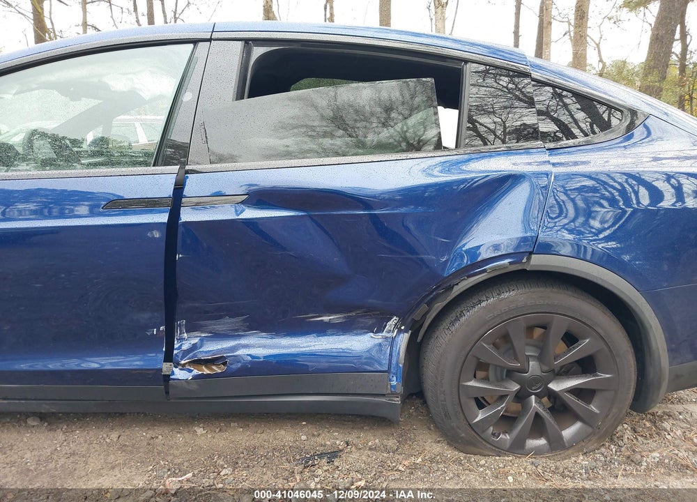 2023 TESLA MODEL X VIN: 7SAXCDE56PF425772