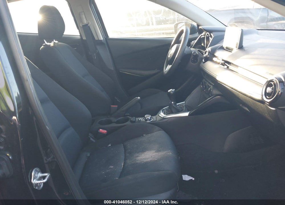 2016 SCION IA VIN: 3MYDLBZV8GY121783