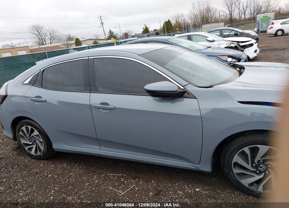 2019 HONDA CIVIC LX VIN: SHHFK7H37KU204891