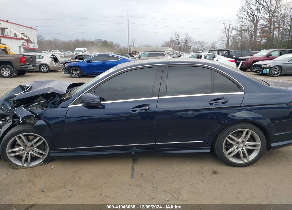 2014 MERCEDES-BENZ C 300 LUXURY 4MATIC/SPORT 4MATIC VIN: WDDGF8AB5EG186702