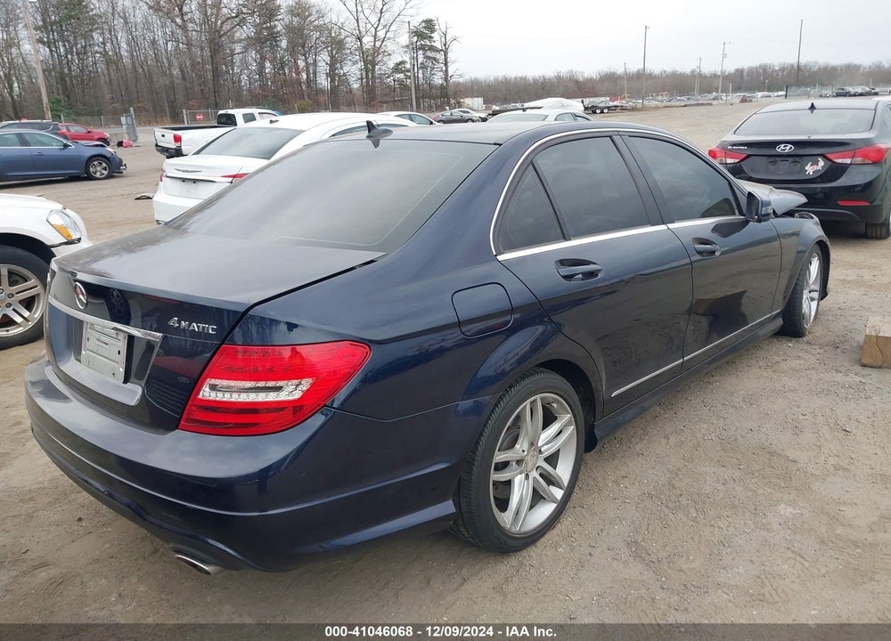 2014 MERCEDES-BENZ C 300 LUXURY 4MATIC/SPORT 4MATIC VIN: WDDGF8AB5EG186702