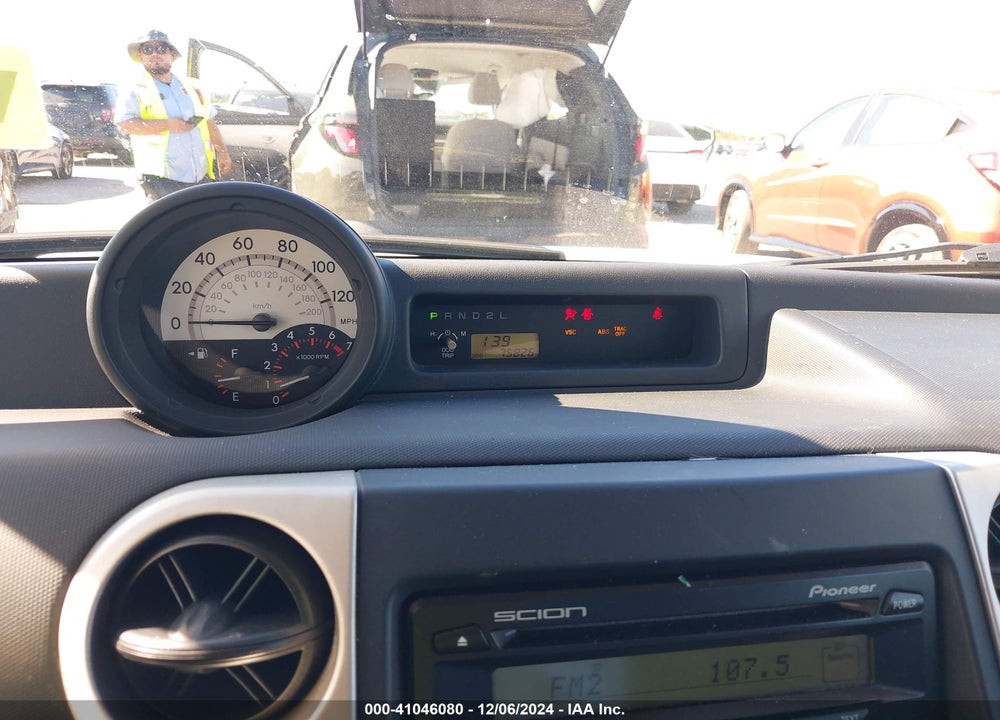 2006 SCION XB VIN: JTLKT324464122982