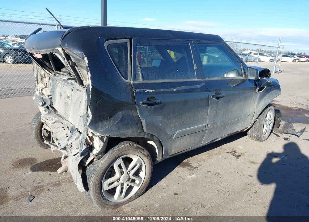 2011 KIA SOUL VIN: KNDJT2A21B7735703