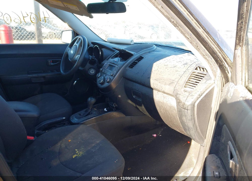 2011 KIA SOUL VIN: KNDJT2A21B7735703