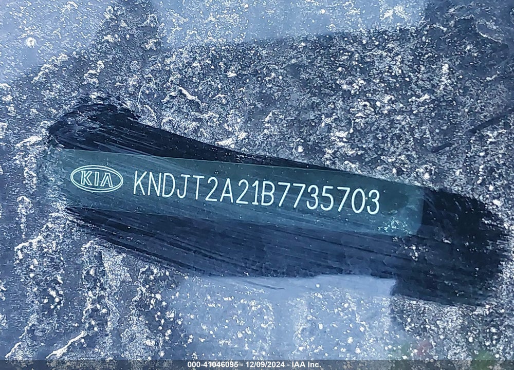 2011 KIA SOUL VIN: KNDJT2A21B7735703