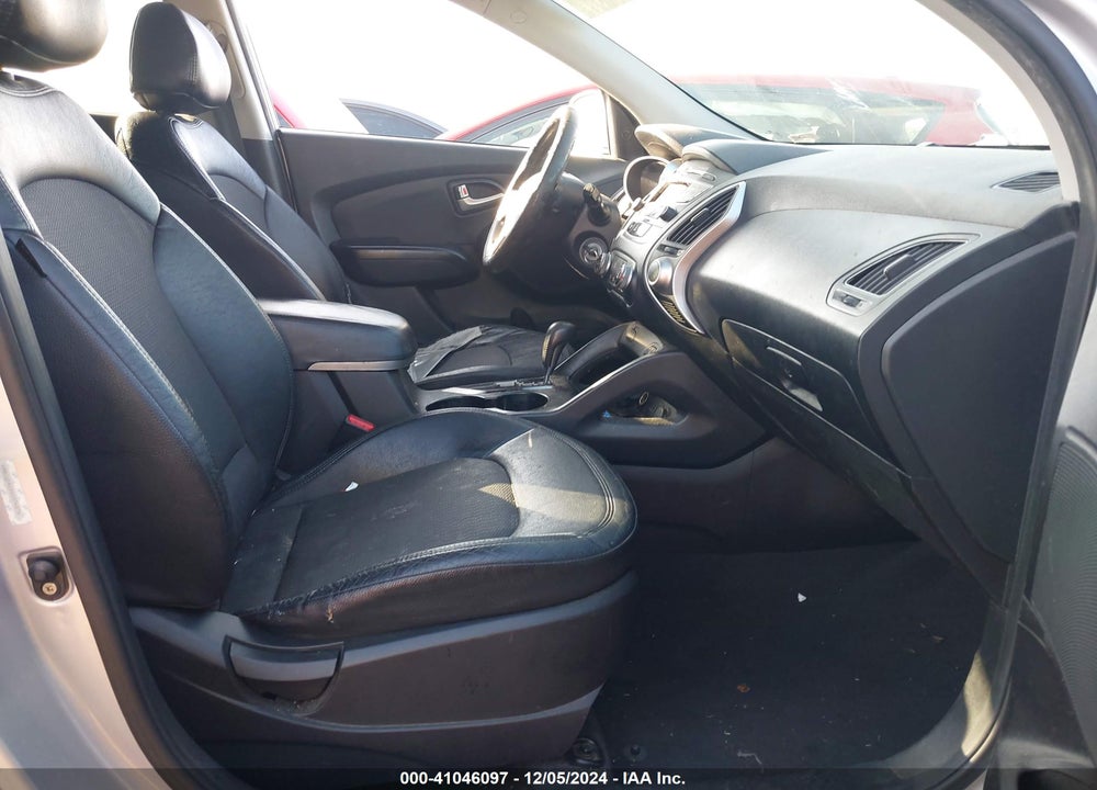 2013 HYUNDAI TUCSON GLS VIN: KM8JUCACXDU574876