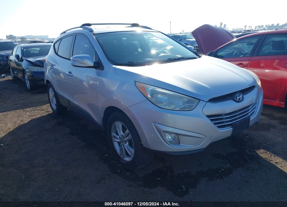 2013 HYUNDAI TUCSON GLS VIN: KM8JUCACXDU574876