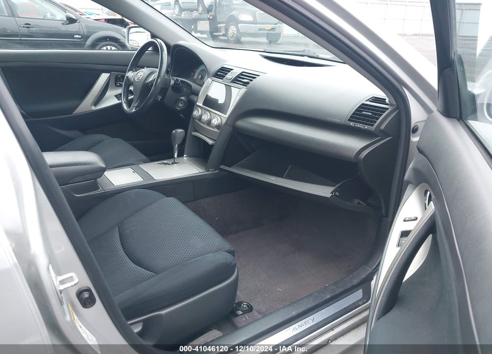 2011 TOYOTA CAMRY SE VIN: 4T1BF3EK2BU163002