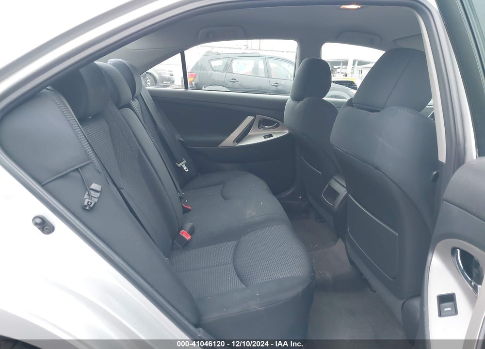2011 TOYOTA CAMRY SE VIN: 4T1BF3EK2BU163002