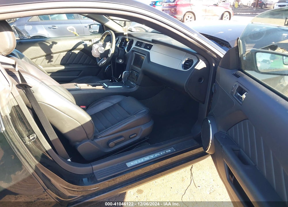 2014 FORD MUSTANG VIN: 1ZVBP8AM6E5200490