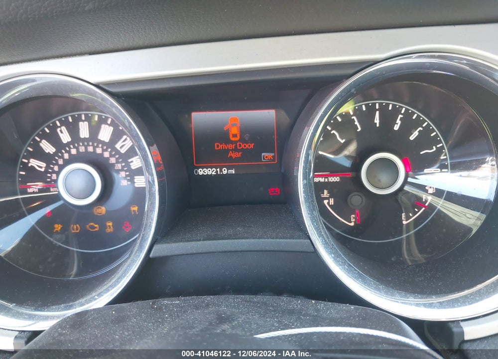 2014 FORD MUSTANG VIN: 1ZVBP8AM6E5200490