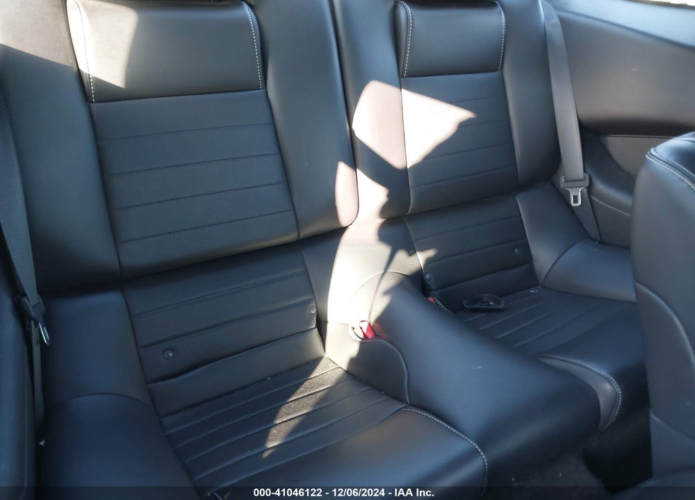 2014 FORD MUSTANG VIN: 1ZVBP8AM6E5200490