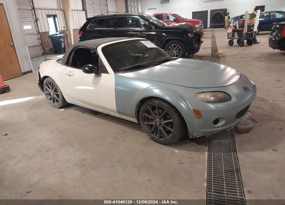 2007 MAZDA MX-5 TOURING VIN: JM1NC25F570131280