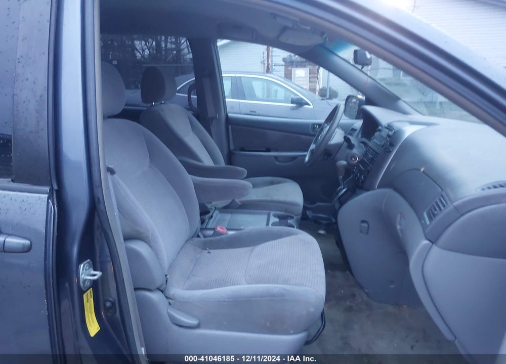 2006 TOYOTA SIENNA LE VIN: 5TDZA23C46S504417