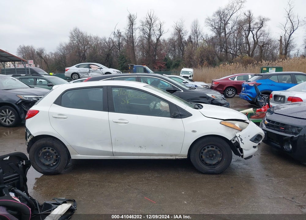 2014 MAZDA 2 SPORT VIN: JM1DE1KY0E0185430