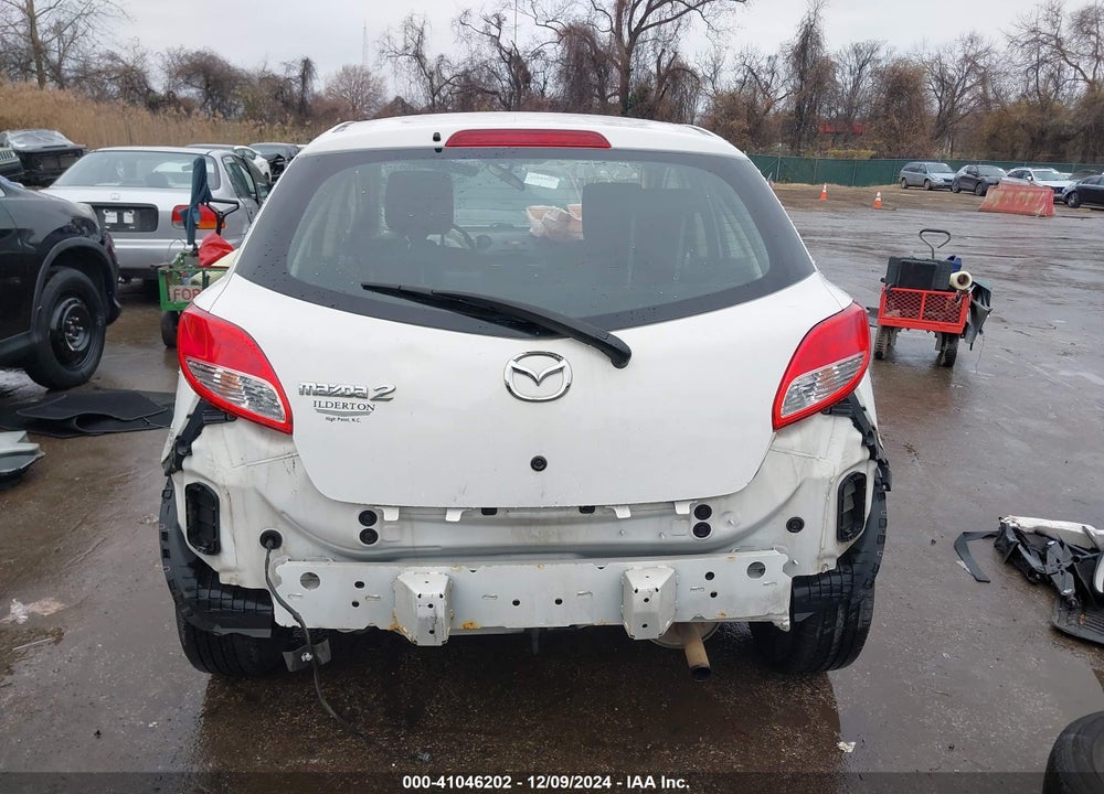 2014 MAZDA 2 SPORT VIN: JM1DE1KY0E0185430
