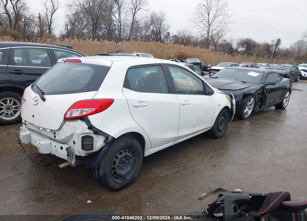 2014 MAZDA 2 SPORT VIN: JM1DE1KY0E0185430