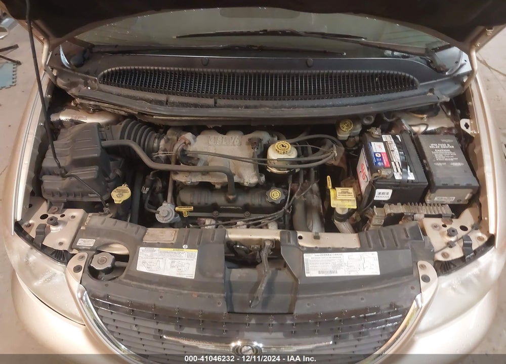2001 CHRYSLER TOWN & COUNTRY LX VIN: 2C8GT44L61R228043