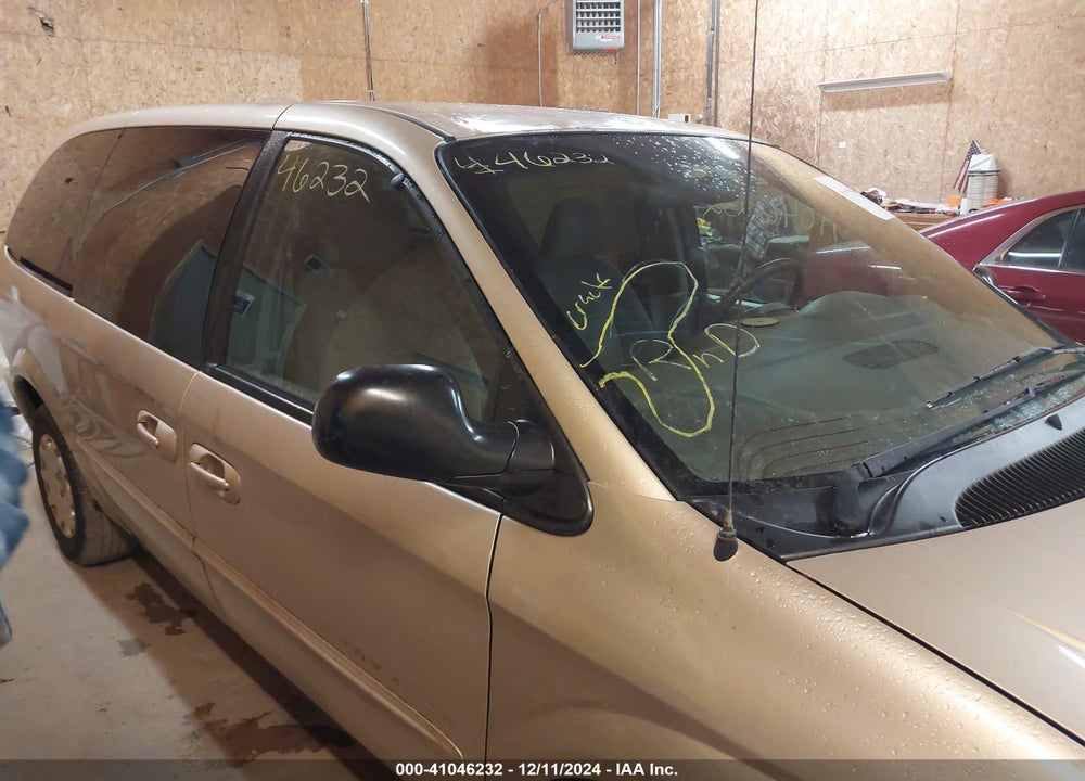 2001 CHRYSLER TOWN & COUNTRY LX VIN: 2C8GT44L61R228043