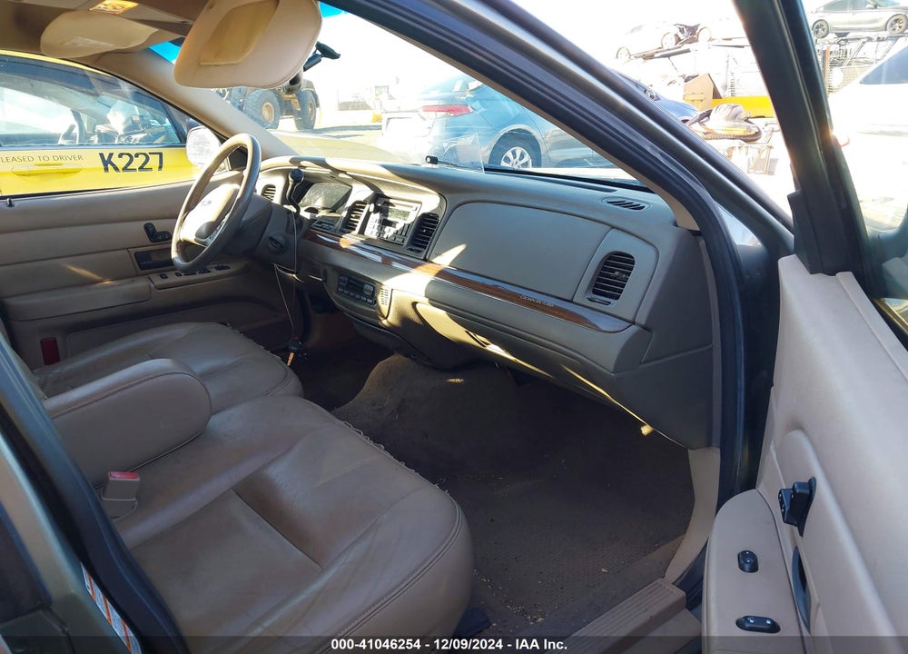 2003 FORD CROWN VICTORIA LX VIN: 2FAHP74W83X146602