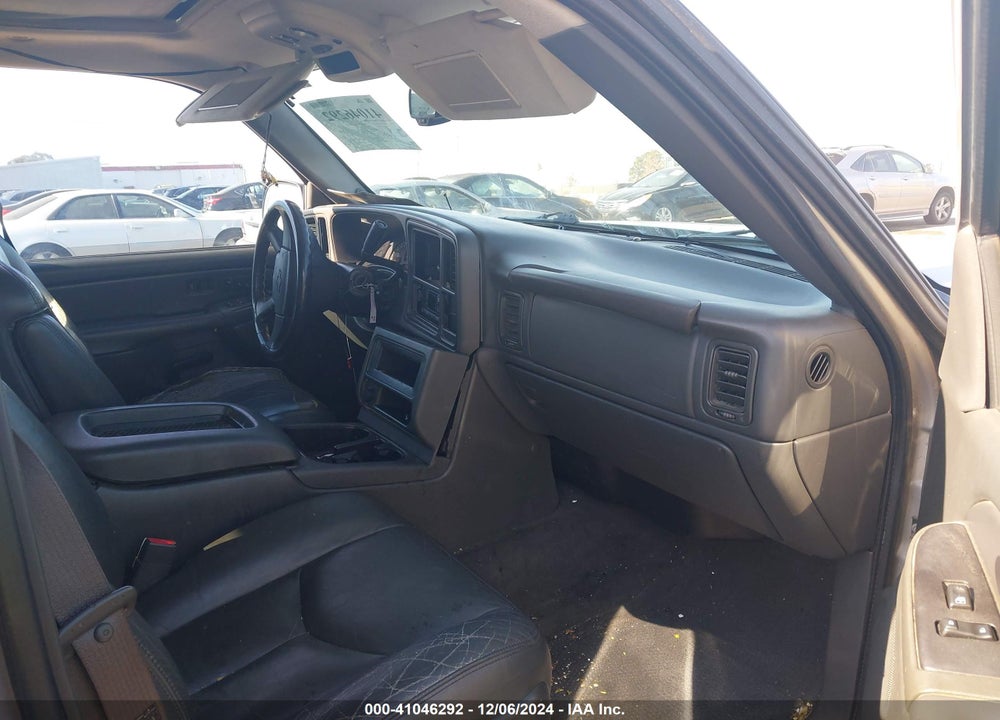 2004 CHEVROLET AVALANCHE 1500 VIN: 3GNEC12T04G273152