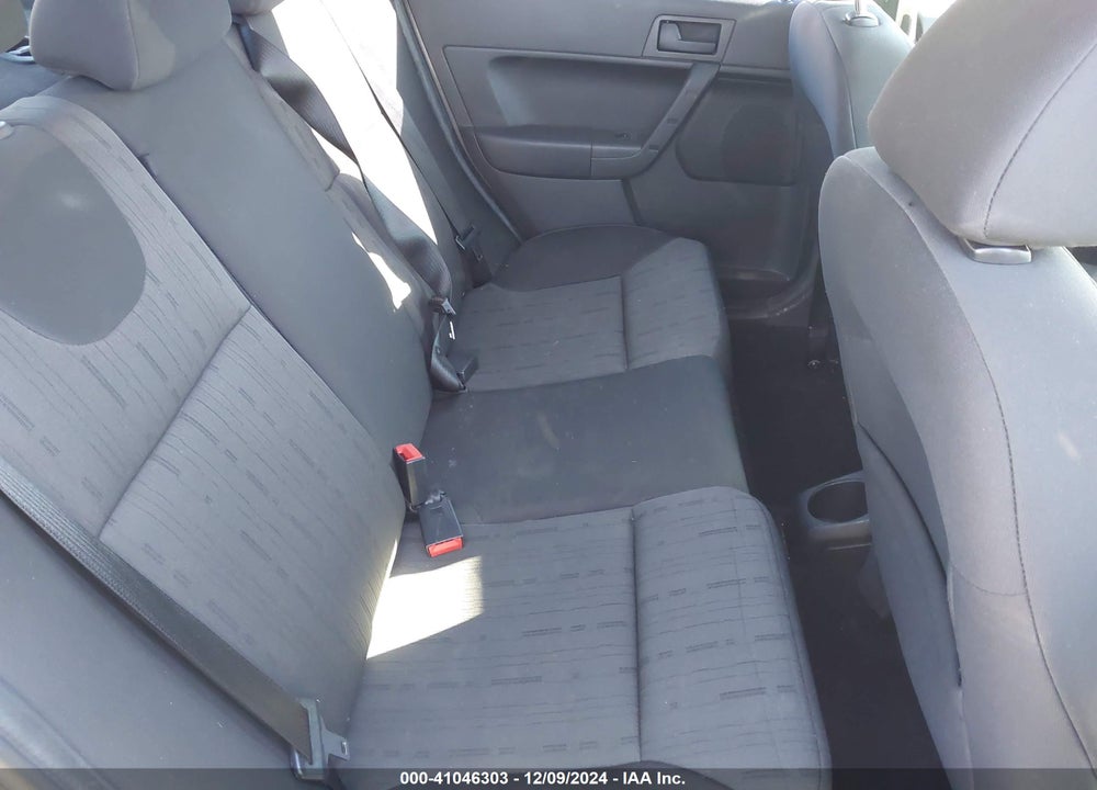 2009 FORD FOCUS SE VIN: 1FAHP35N99W180339