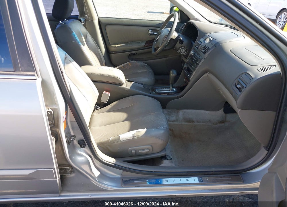 2001 INFINITI I30 LUXURY VIN: JNKCA31A41T039319