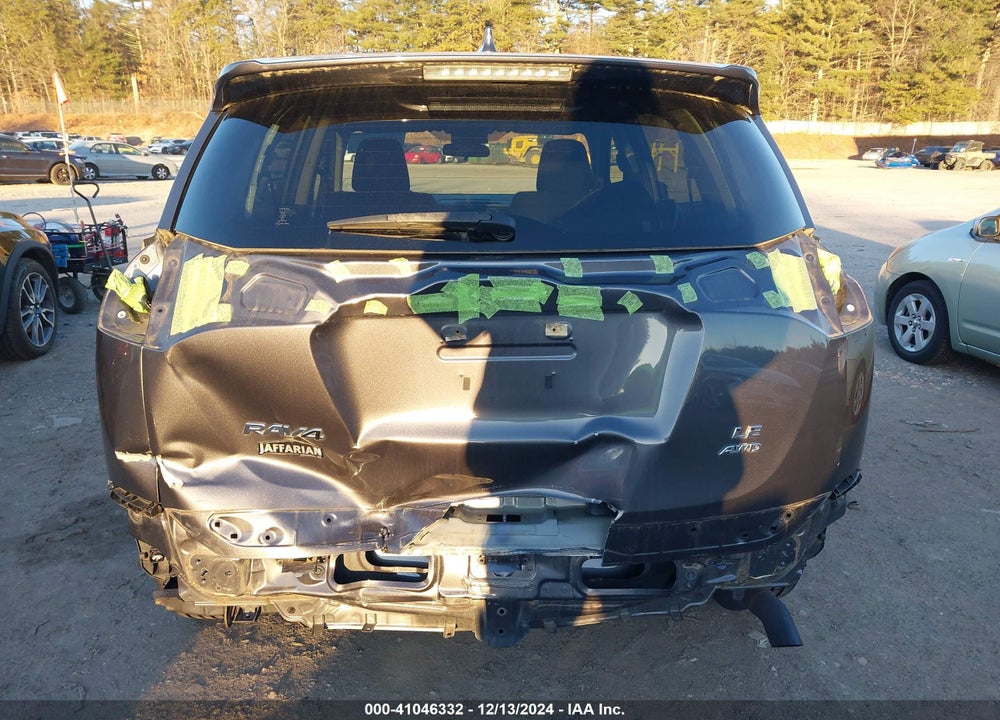 2018 TOYOTA RAV4 LE VIN: JTMBFREV6JJ240729