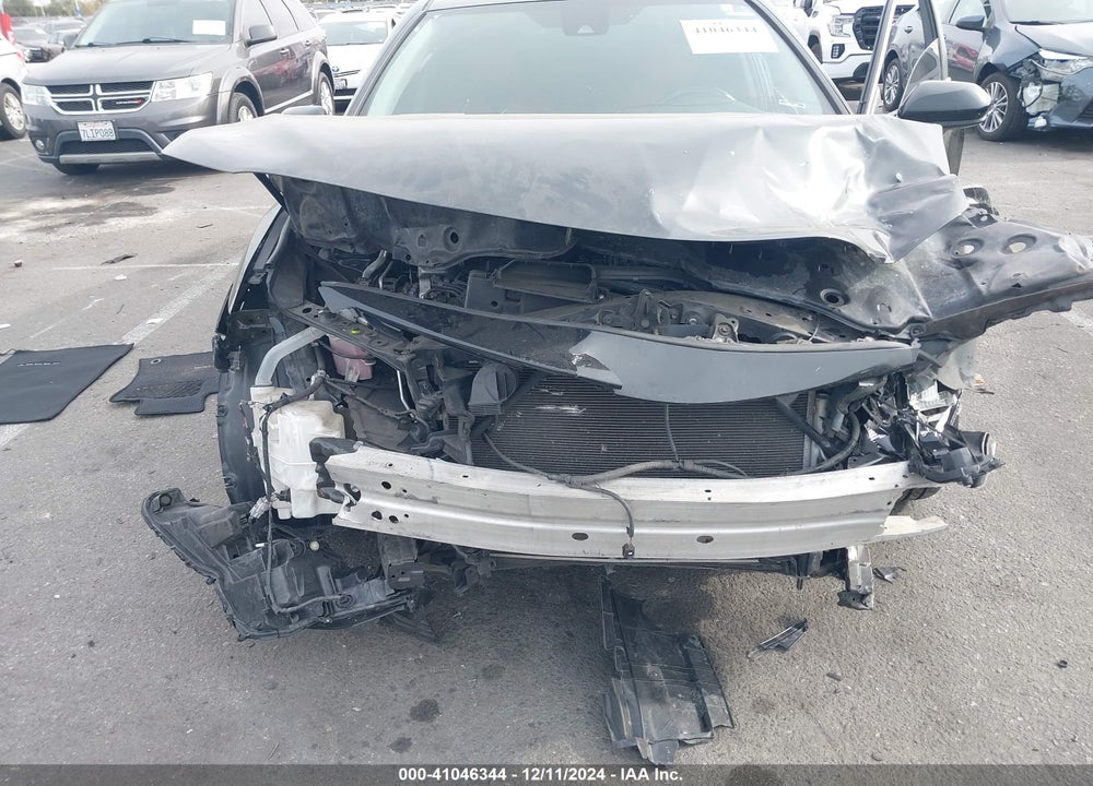 2019 TOYOTA CAMRY SE VIN: 4T1B11HK6KU712862