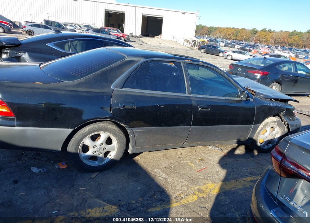 1998 LEXUS ES 300 VIN: JT8BF28G7W5013875