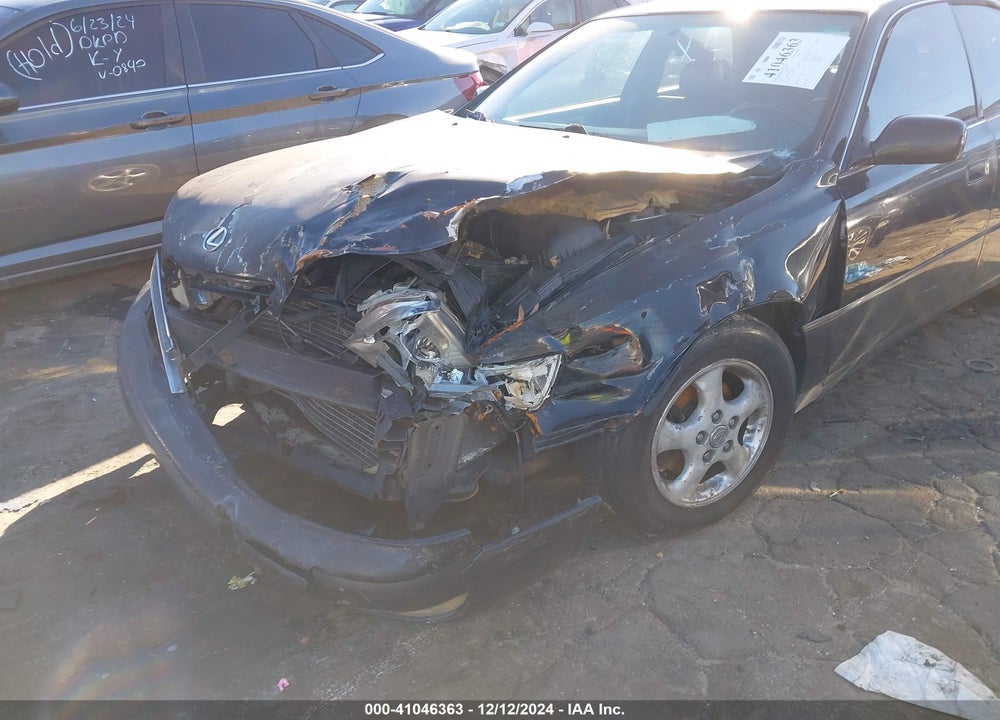 1998 LEXUS ES 300 VIN: JT8BF28G7W5013875