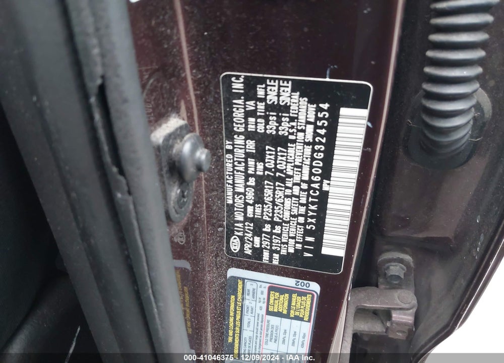 2013 KIA SORENTO LX VIN: 5XYKTCA60DG324554