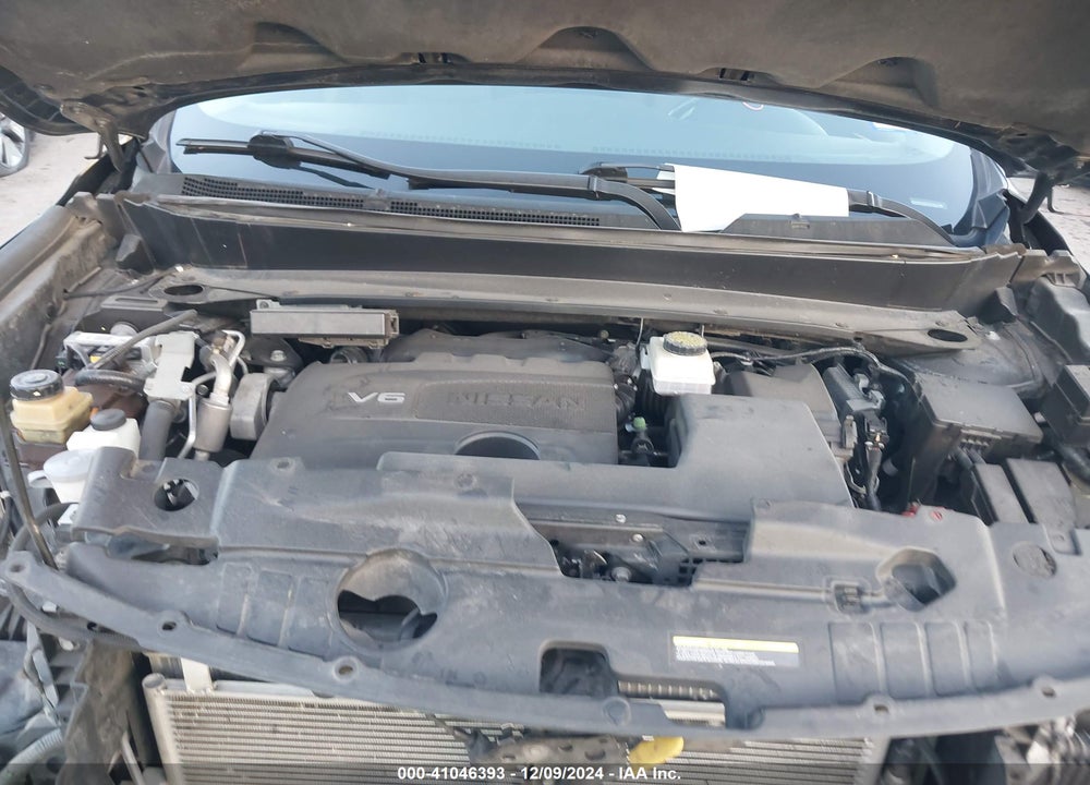 2018 NISSAN PATHFINDER SV VIN: 5N1DR2MM8JC607808