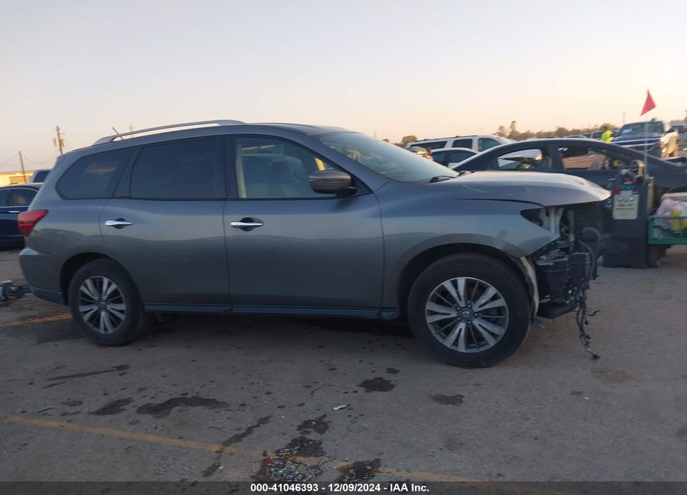 2018 NISSAN PATHFINDER SV VIN: 5N1DR2MM8JC607808