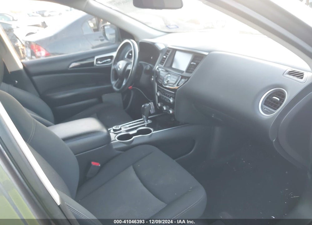 2018 NISSAN PATHFINDER SV VIN: 5N1DR2MM8JC607808