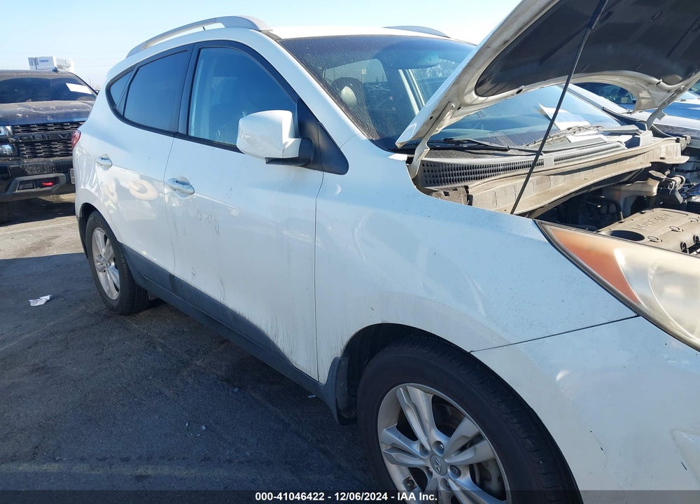 2011 HYUNDAI TUCSON GLS VIN: KM8JUCAC5BU211320