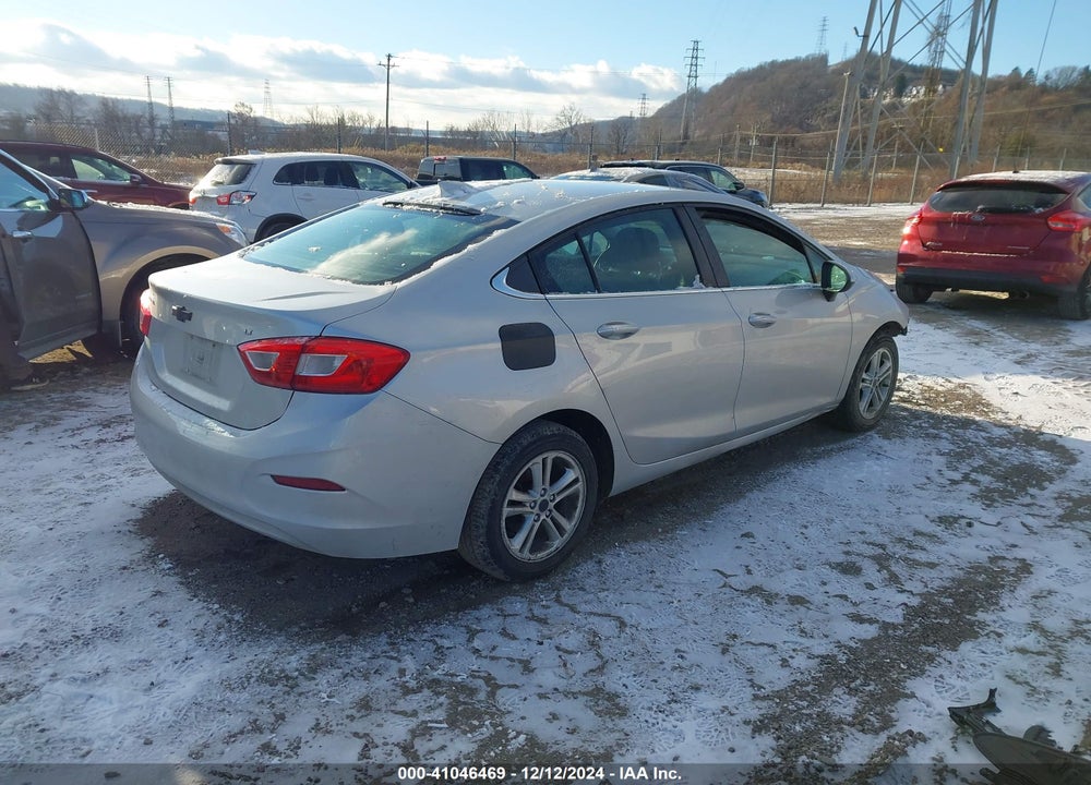 2017 CHEVROLET CRUZE LT AUTO VIN: 1G1BE5SM4H7108978