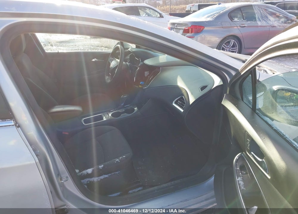 2017 CHEVROLET CRUZE LT AUTO VIN: 1G1BE5SM4H7108978