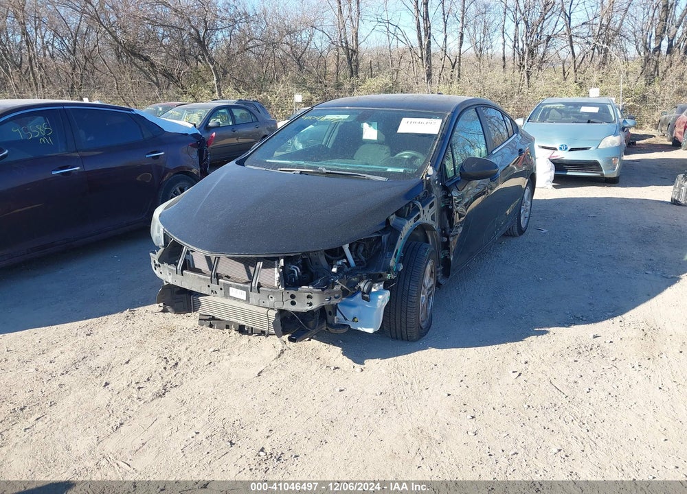 2017 CHEVROLET CRUZE VIN: 1G1BE5SM8H7112841