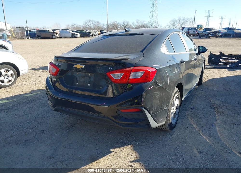 2017 CHEVROLET CRUZE VIN: 1G1BE5SM8H7112841