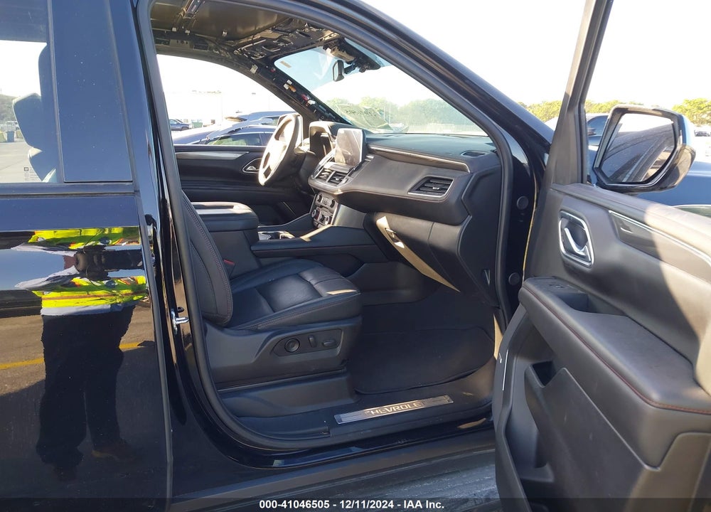 2023 CHEVROLET SUBURBAN 2WD RST VIN: 1GNSCEKTXPR524046