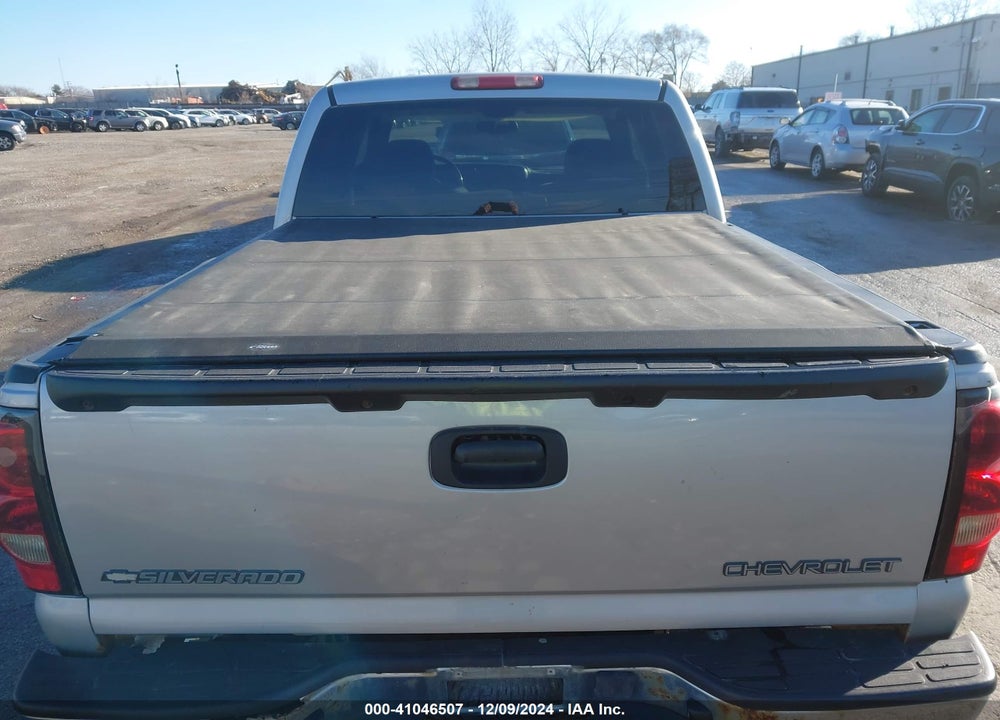 2005 CHEVROLET SILVERADO 1500 Z71 VIN: 2GCEK13T151256817