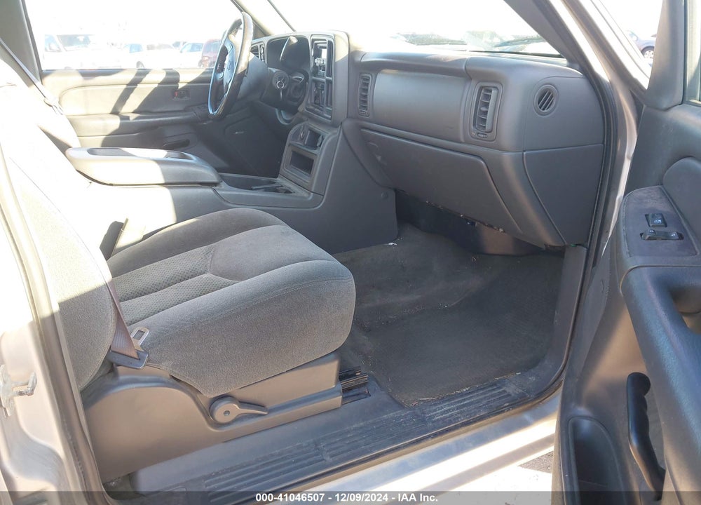 2005 CHEVROLET SILVERADO 1500 Z71 VIN: 2GCEK13T151256817