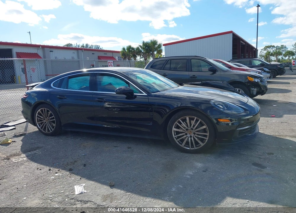 2017 PORSCHE PANAMERA 4S VIN: WP0AB2A71HL121006